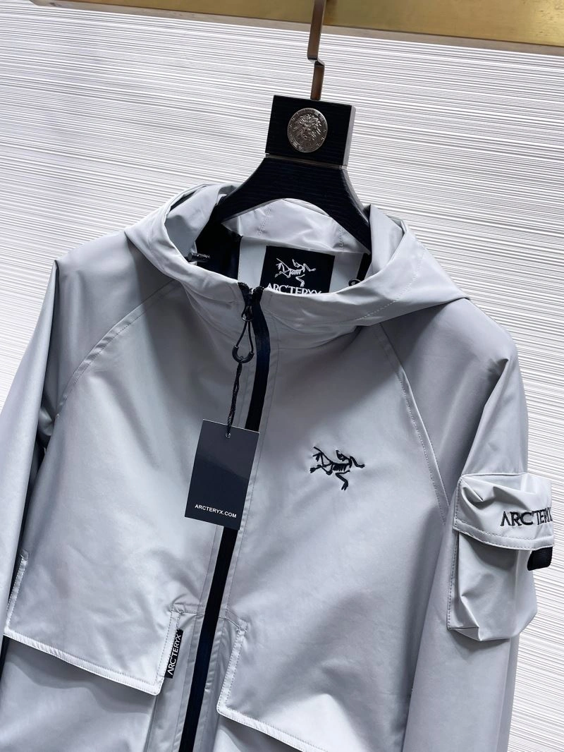 Arcteryx Outwear Durable 159855