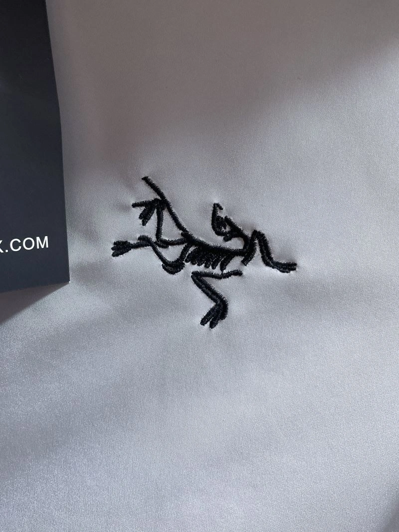 Arcteryx Outwear Durable 159855