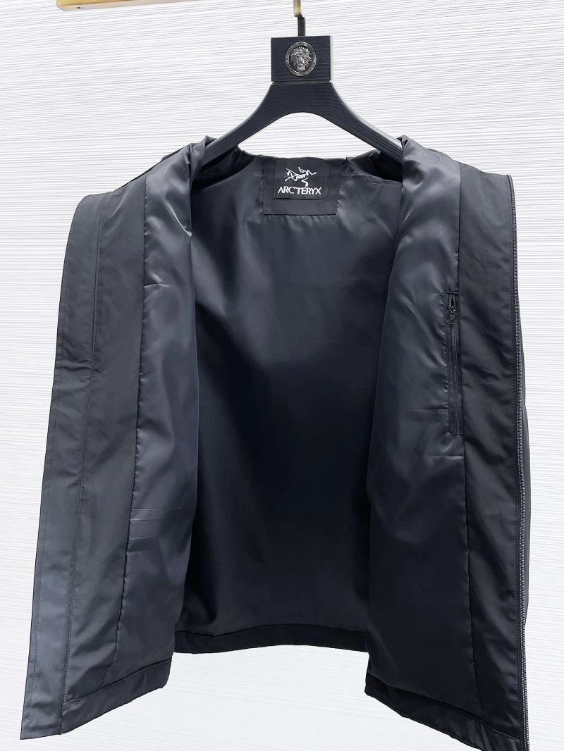 Arcteryx Outwear Breathable 159926