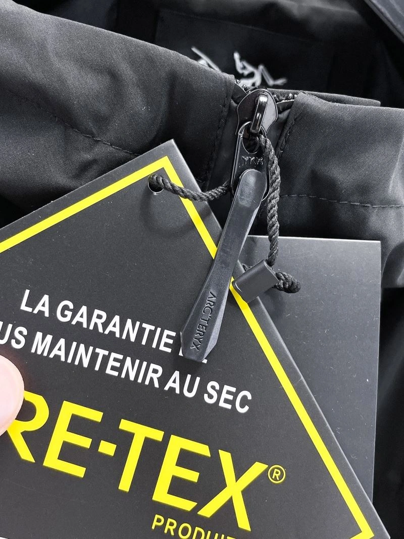 Arcteryx Outwear Breathable 159926