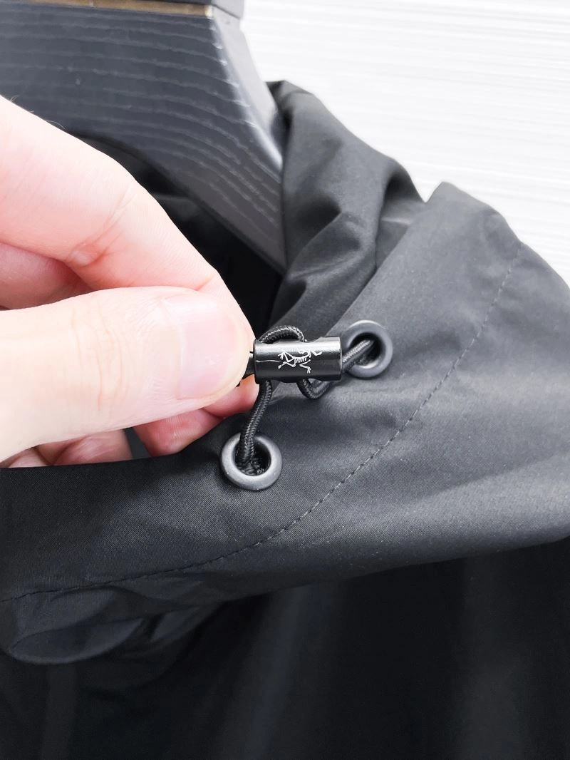 Arcteryx Outwear Breathable 159926