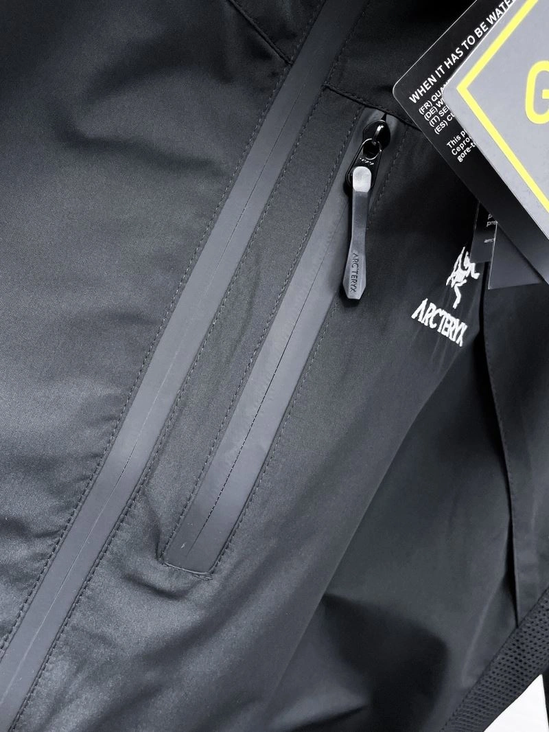 Arcteryx Outwear Breathable 159926