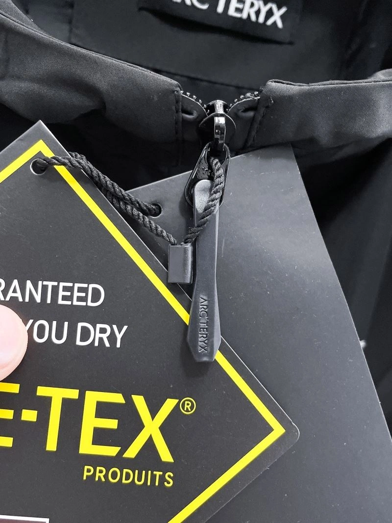 Arcteryx Outwear Breathable 159882