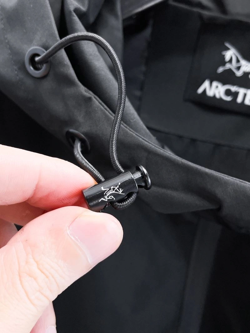 Arcteryx Outwear Breathable 159882