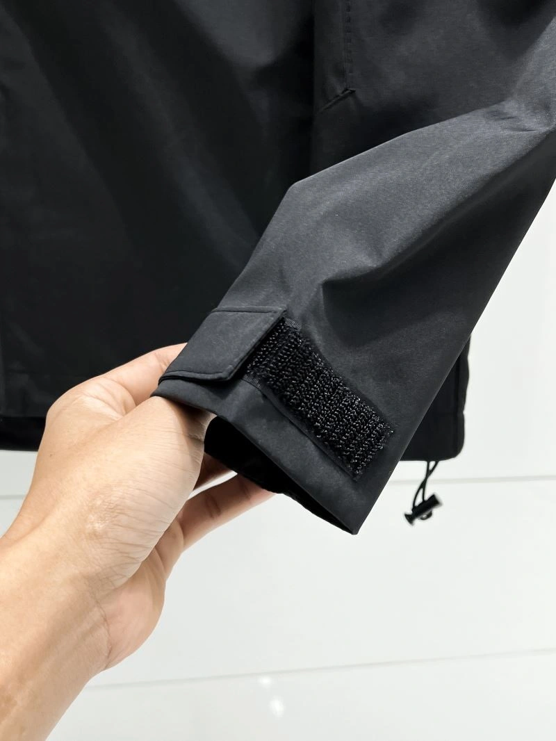 Resilient Arcteryx Outwear 159875