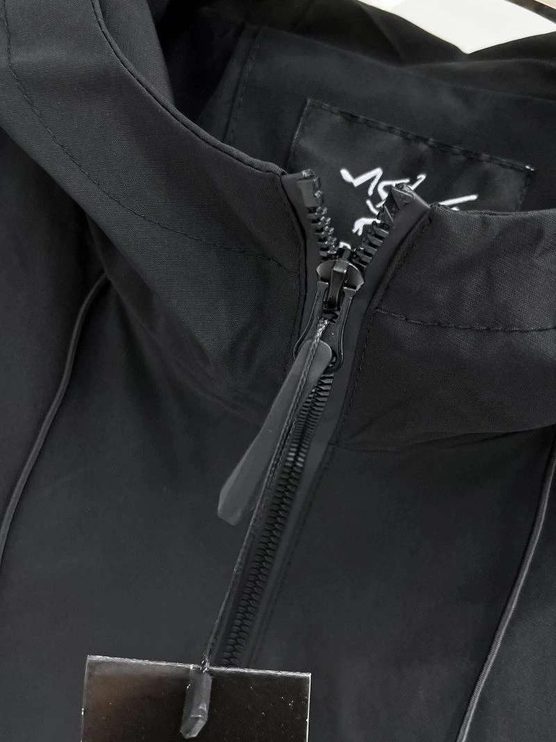 Arcteryx Outwear Supportive 159843