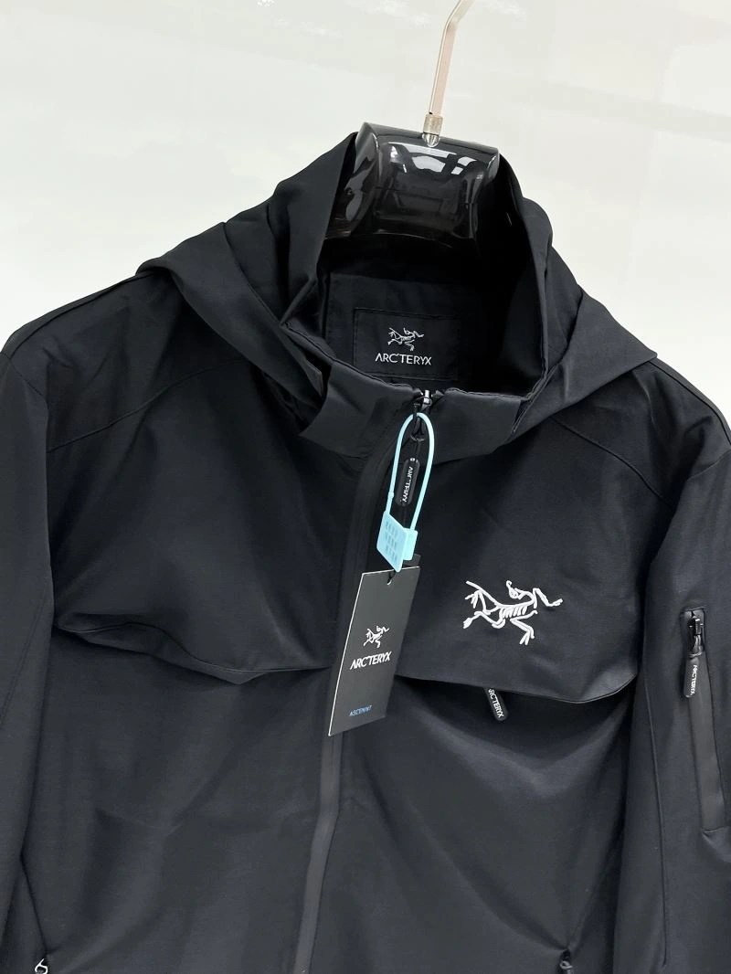 WellDesigned Arcteryx Outwear 159865