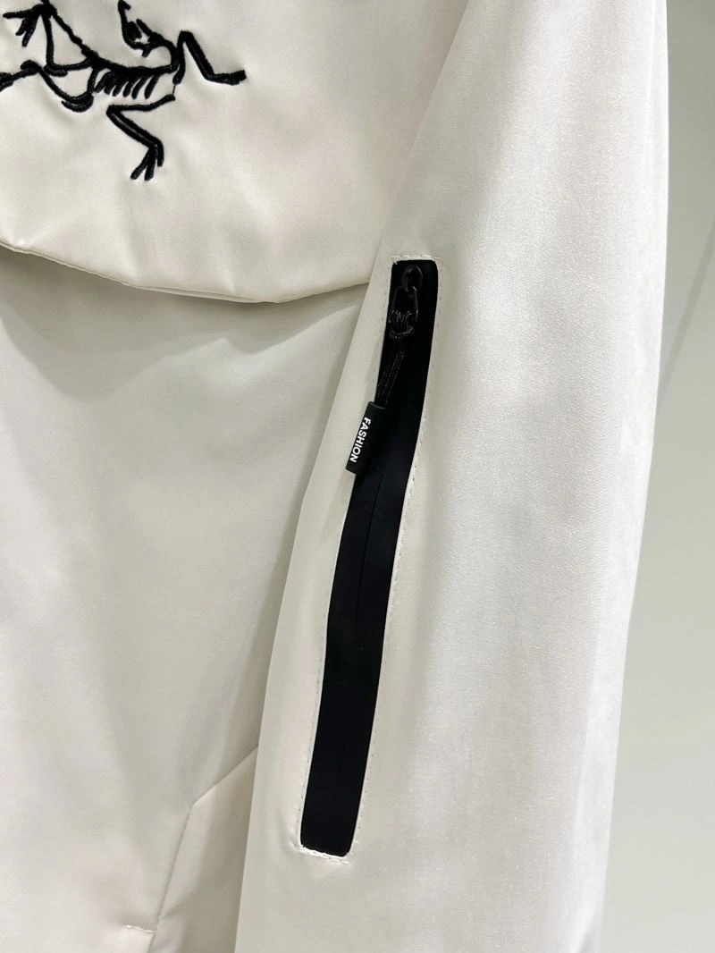 Arcteryx Outwear Comfortable 159916