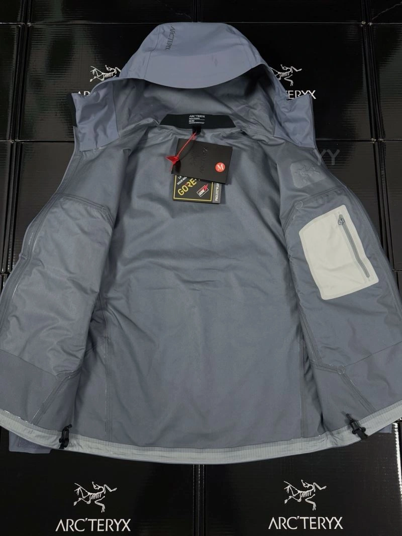 Arcteryx Outwear Contemporary 159833