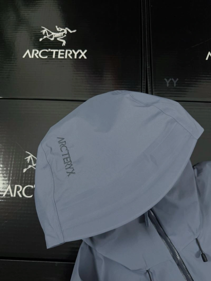 Arcteryx Outwear Contemporary 159833