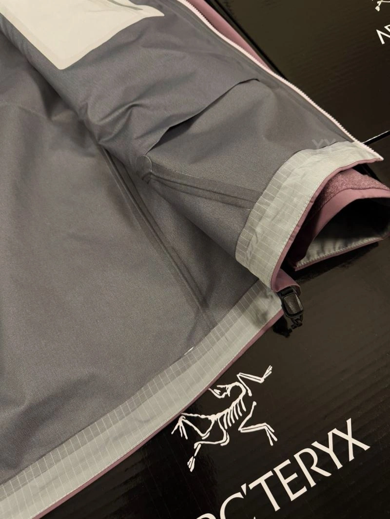 Arcteryx Outwear Minimalist 159908