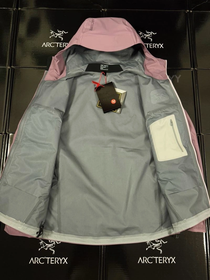 Arcteryx Outwear Minimalist 159908