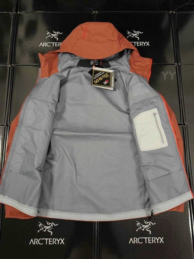 Arcteryx Outwear Upgraded 159877