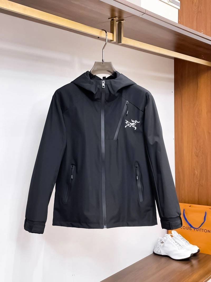 TechFriendly Arcteryx Outwear 159859