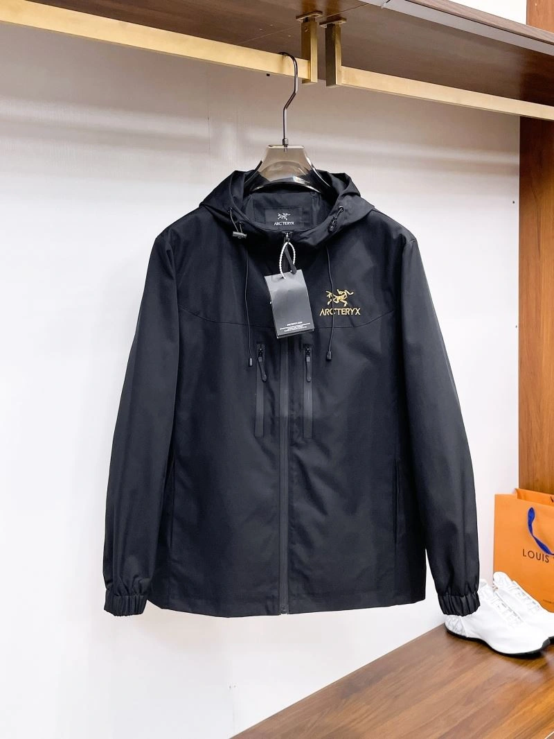 Arcteryx Outwear Breathable 159817