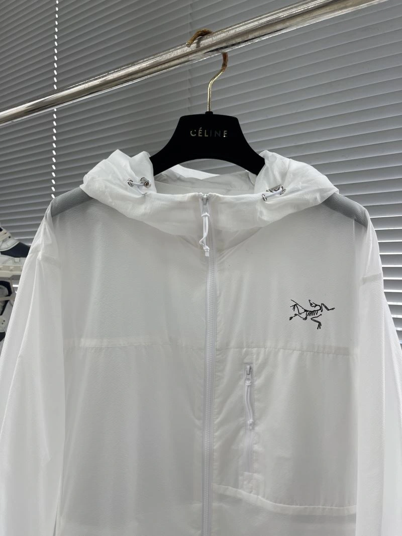 Arcteryx Outwear Comfortable 158839