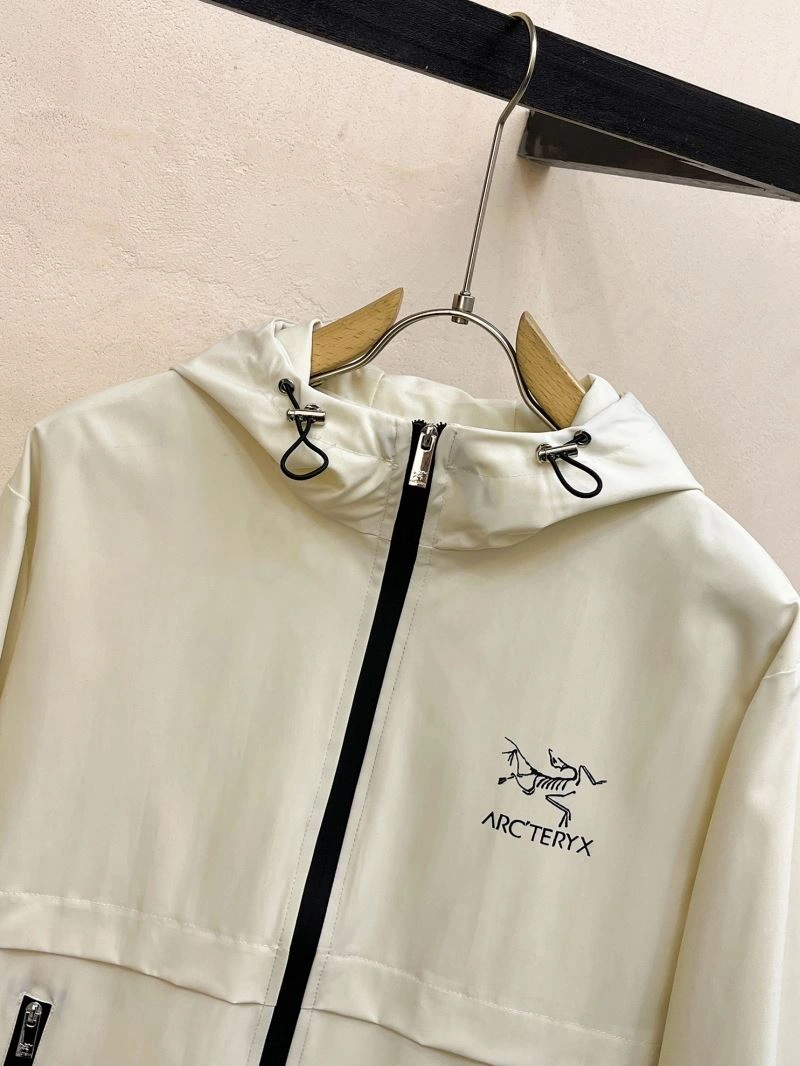 Arcteryx Outwear ModernLook 158833