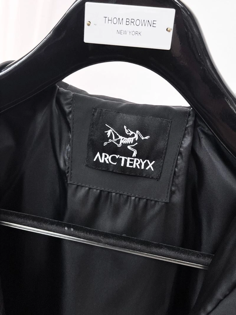 Arcteryx Outwear Sporty 158866