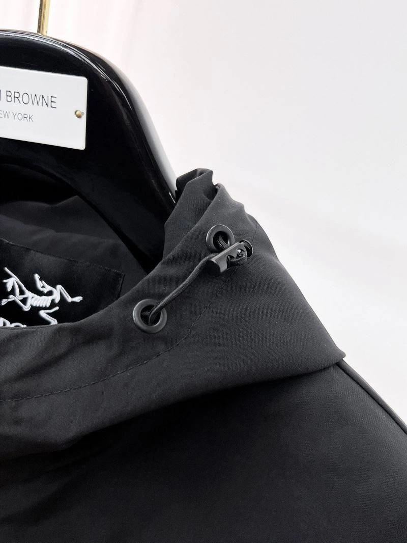 Arcteryx Outwear Sporty 158866