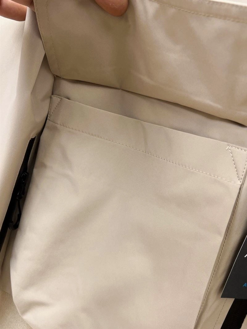 Minimalist Arcteryx Outwear 158826