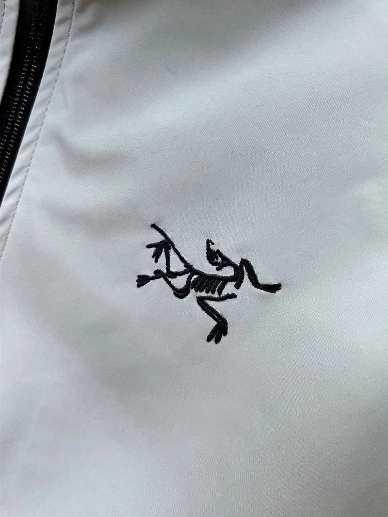 WeatherProof Arcteryx Outwear 158825