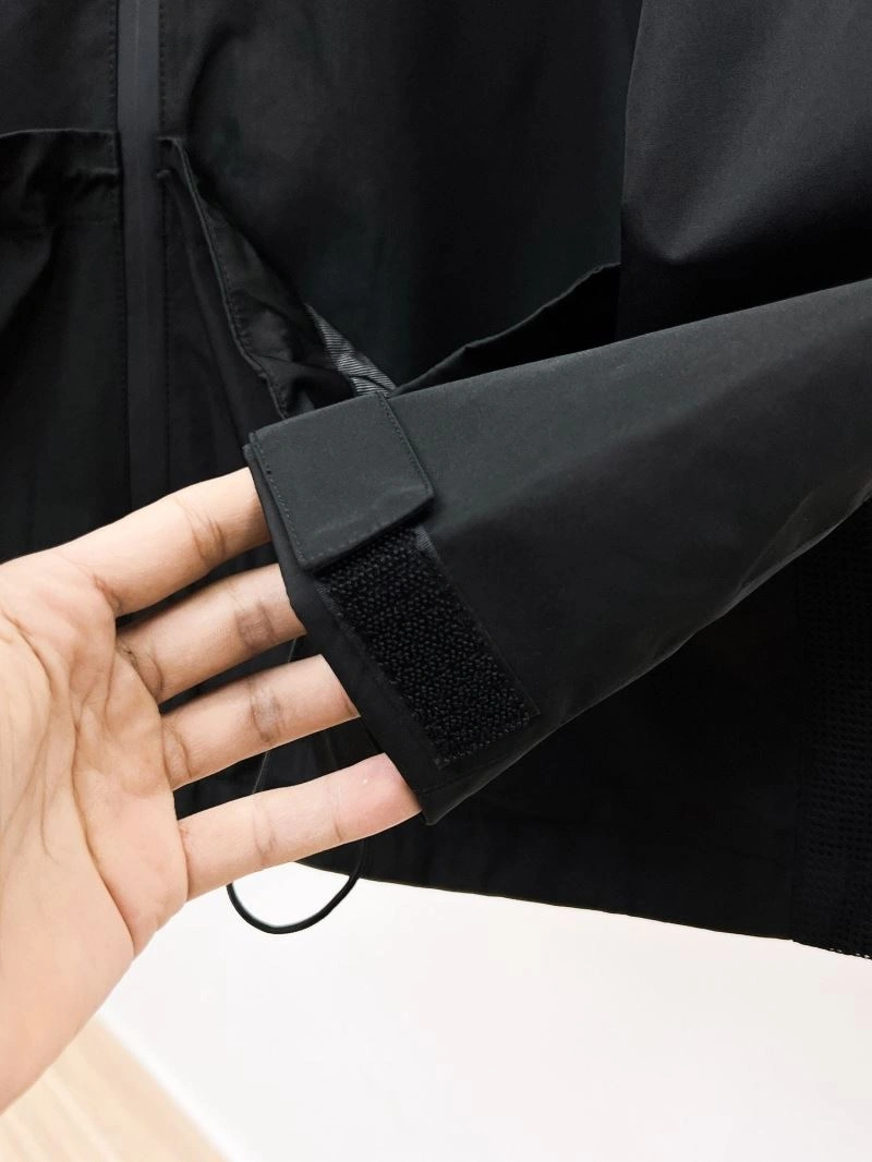 Arcteryx Outwear Minimalist 158820