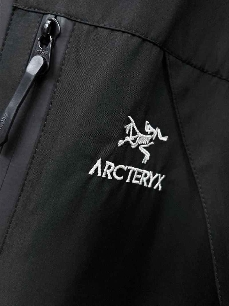 Arcteryx Outwear Minimalist 158820