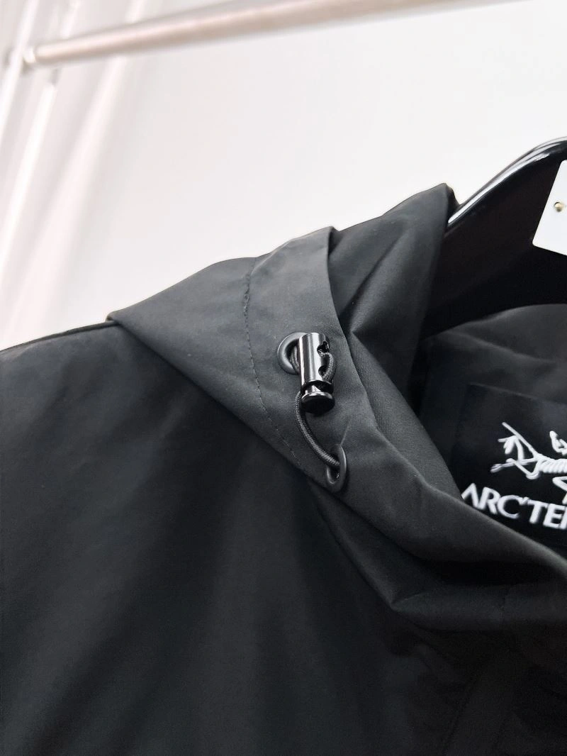 Arcteryx Outwear Minimalist 158820