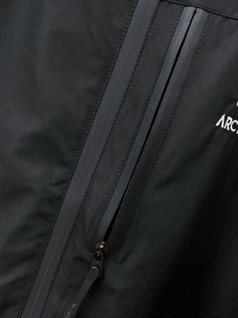Arcteryx Outwear Minimalist 158820