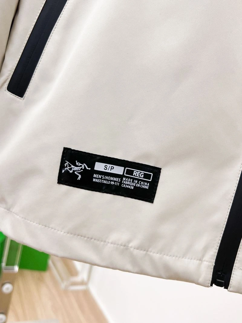 Arcteryx Outwear WrinkleFree 158850