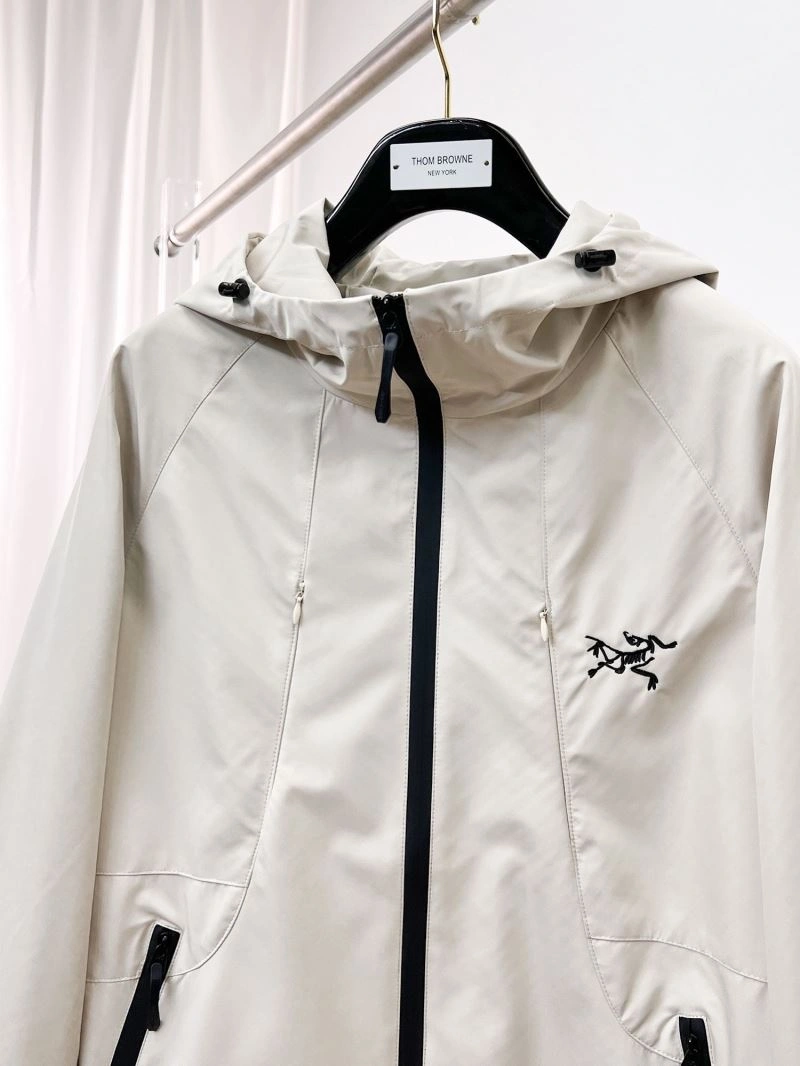 Arcteryx Outwear WrinkleFree 158850