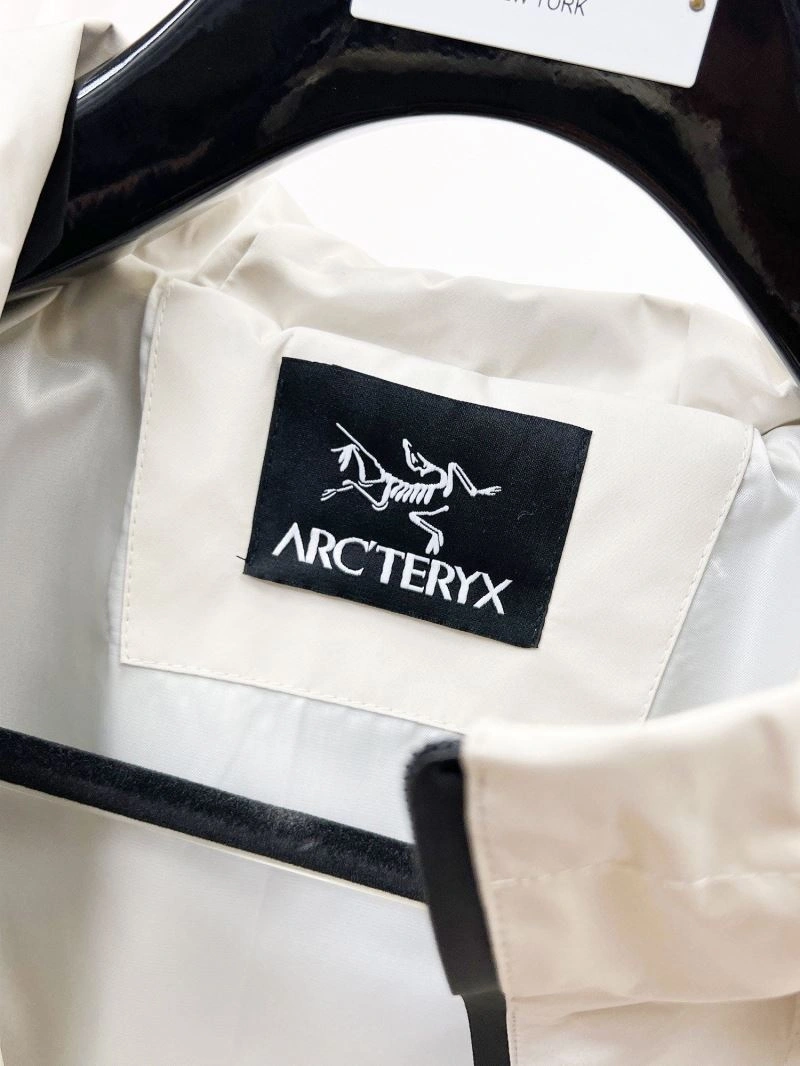 Arcteryx Outwear WrinkleFree 158850