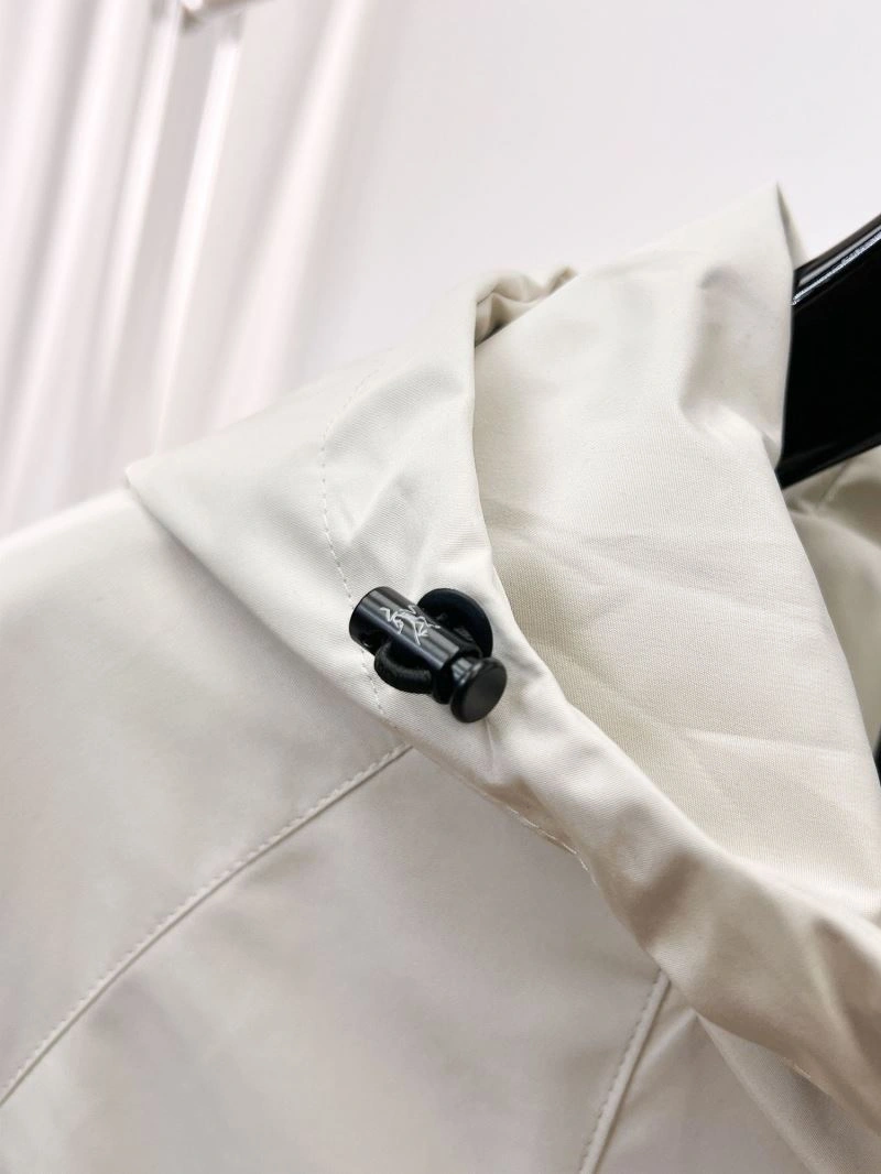 Arcteryx Outwear WrinkleFree 158850