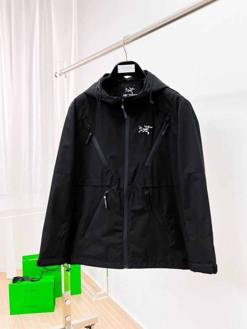 Neat Arcteryx Outwear 158818