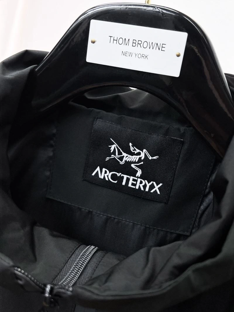 Neat Arcteryx Outwear 158818