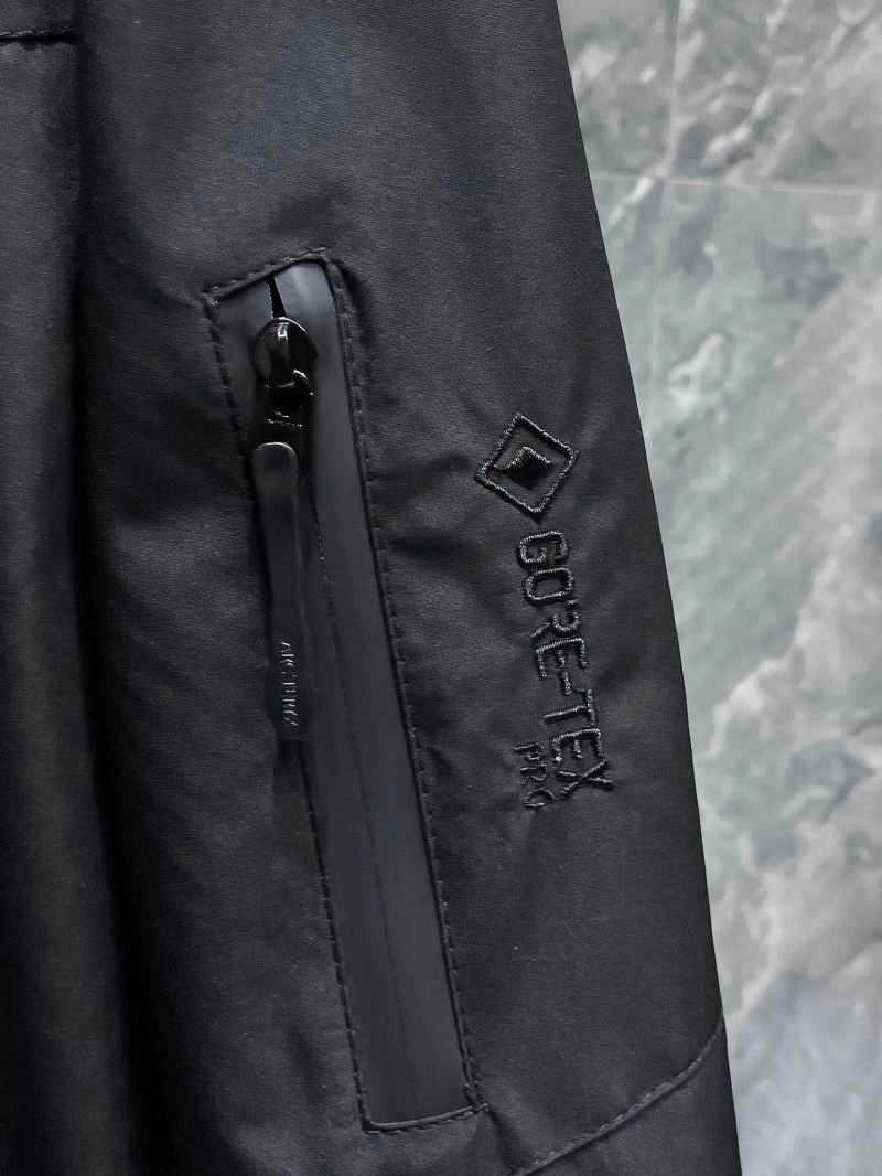 Arcteryx Outwear Sophisticated 158809