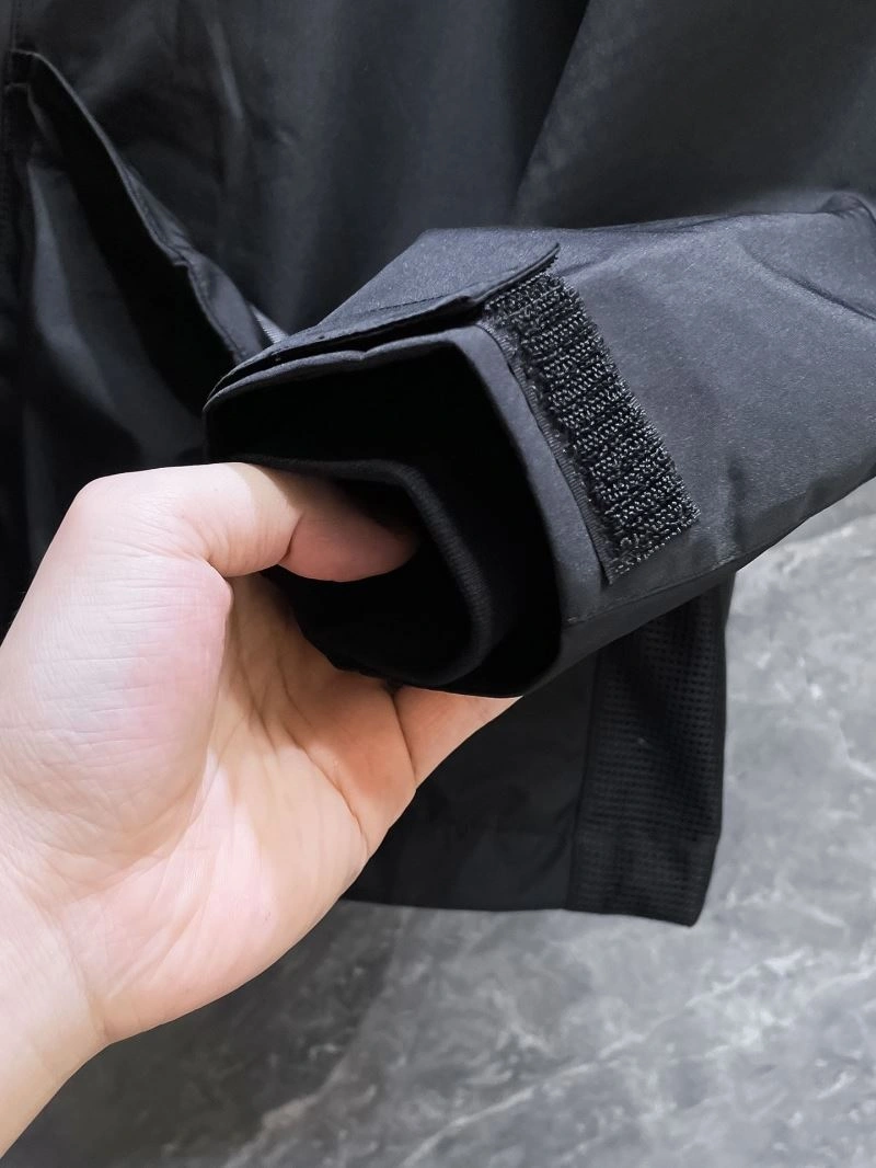 Supportive Arcteryx Outwear 158814