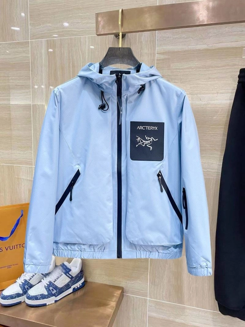 Arcteryx Outwear Bright 158804