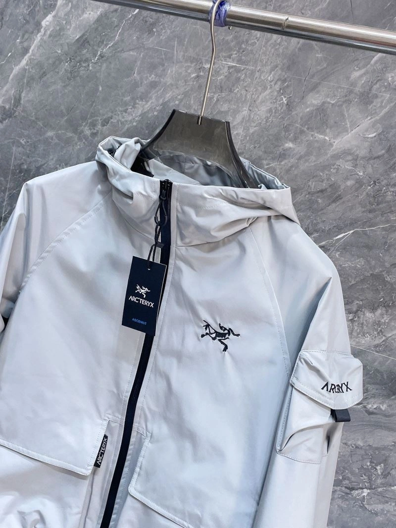 Trendsetting Arcteryx Outwear 158847