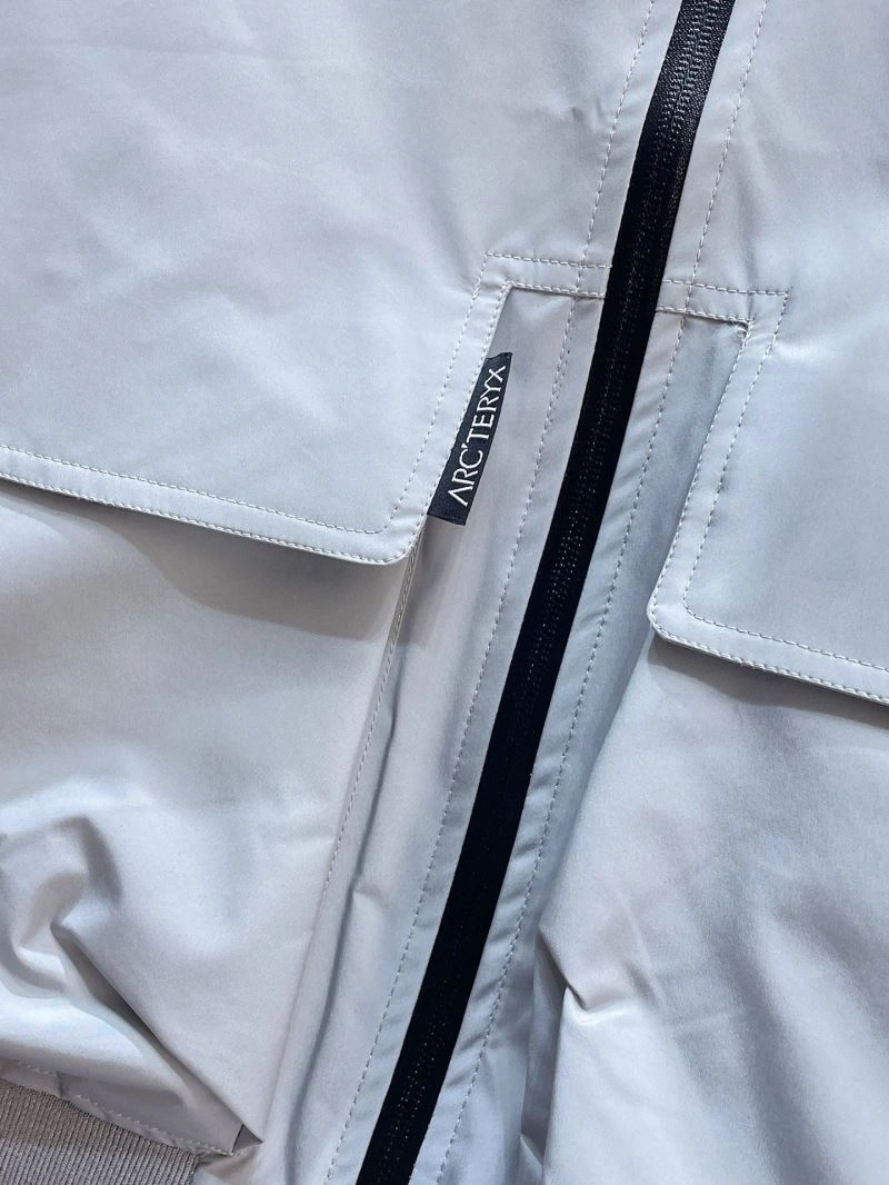 Trendsetting Arcteryx Outwear 158847