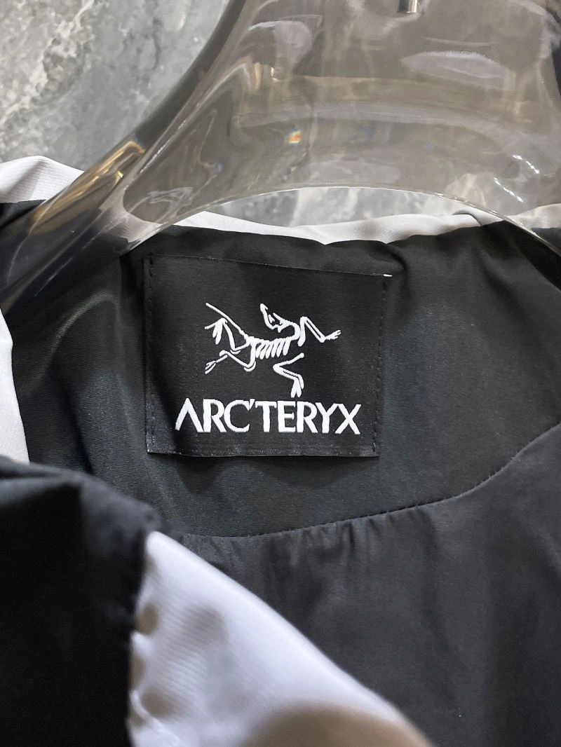 Arcteryx Outwear Supportive 158807