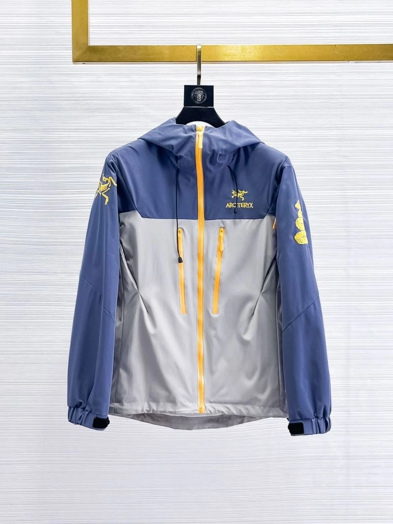 Arcteryx Outwear Premium 158799