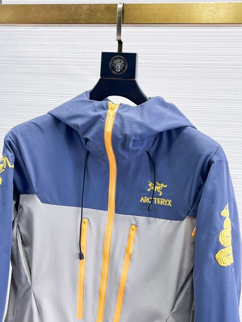 Arcteryx Outwear Premium 158799