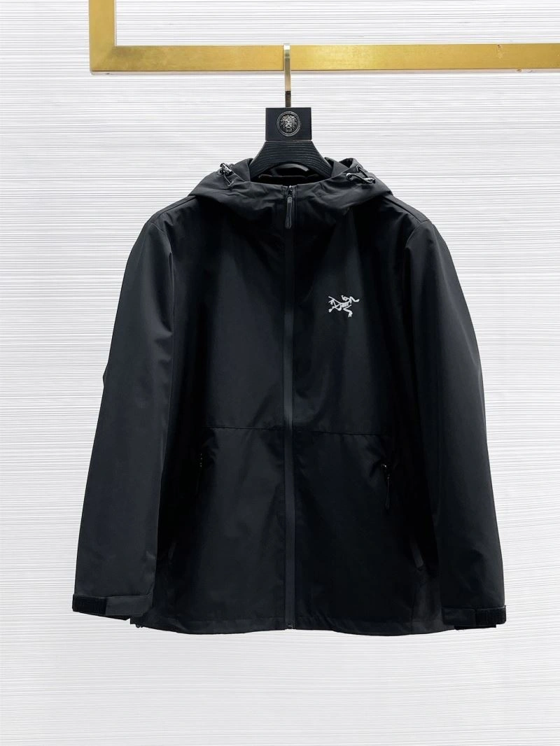 Seasonal Arcteryx Outwear 158855