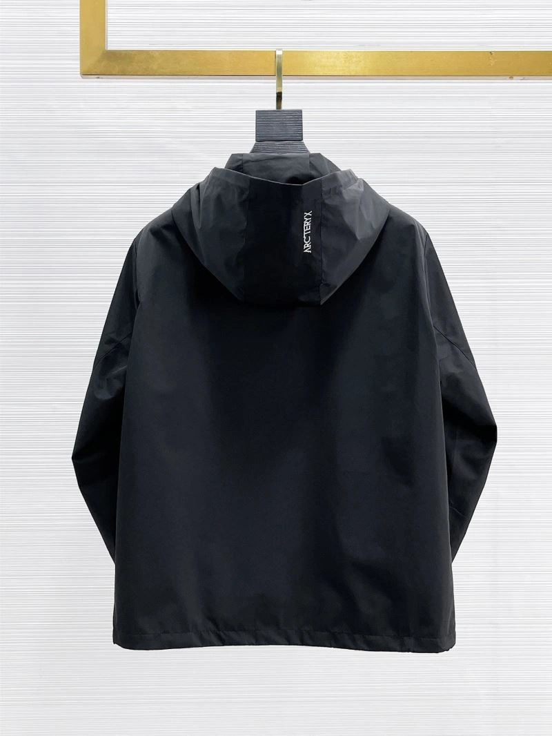 Seasonal Arcteryx Outwear 158855