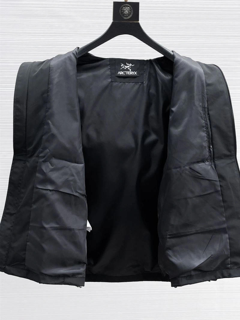 Seasonal Arcteryx Outwear 158855