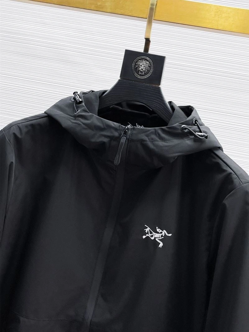Seasonal Arcteryx Outwear 158855