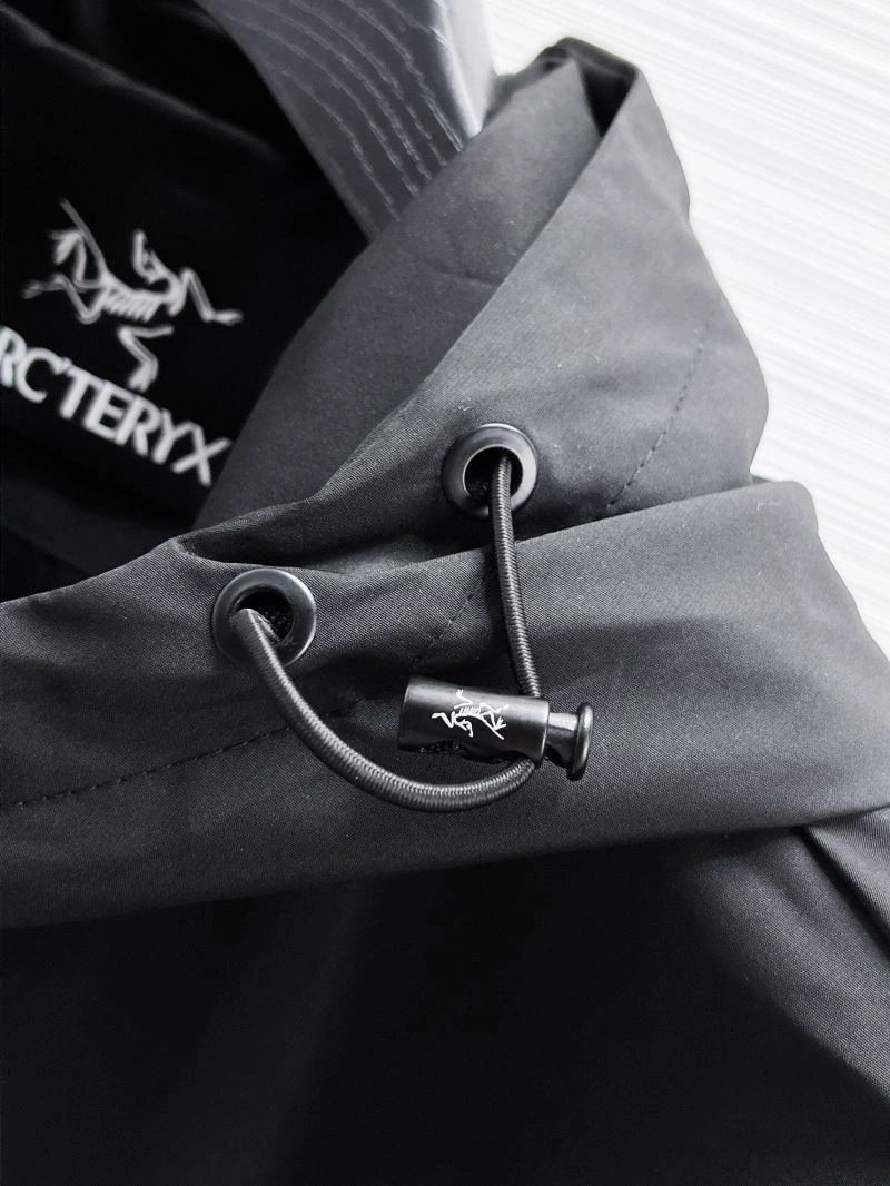 Seasonal Arcteryx Outwear 158855