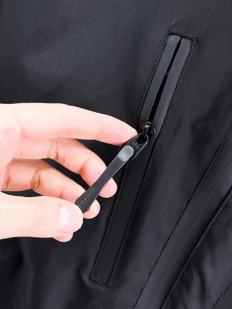 Sleek Arcteryx Outwear 158817