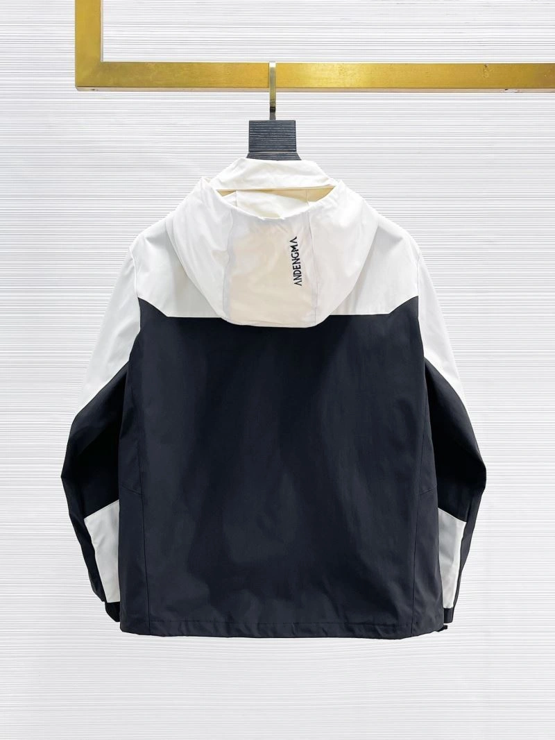 Sleek Arcteryx Outwear 158817